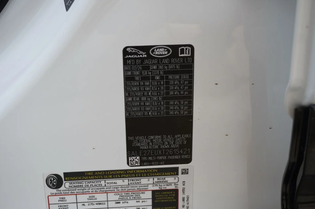 New 2026 Fuji White Land Rover X-Dynamic SE image 30