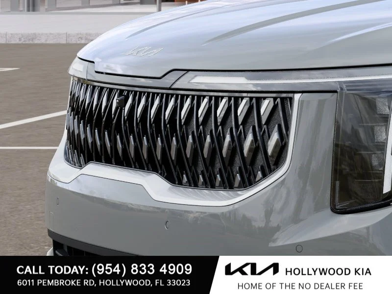 New 2027 Ceramic Silver Kia LXS image 12