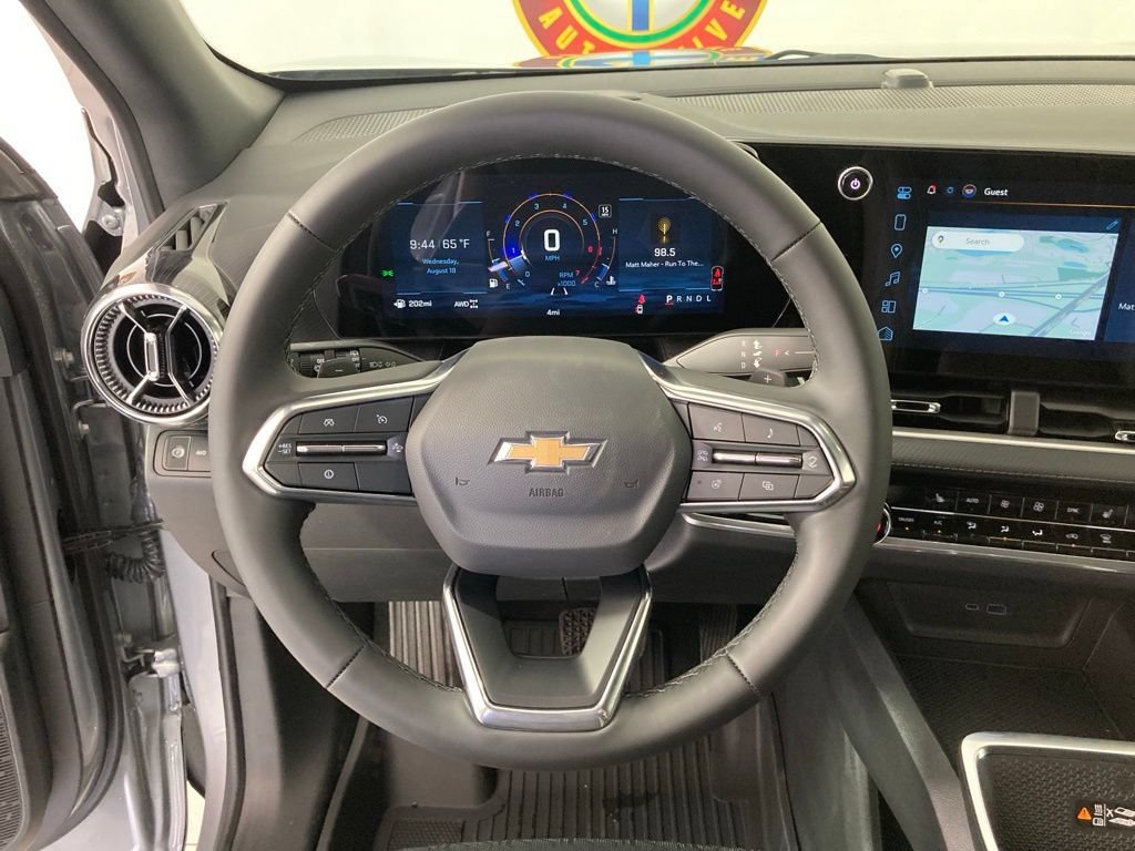 New 2027 Sterling Gray Metallic Chevrolet LT image 7