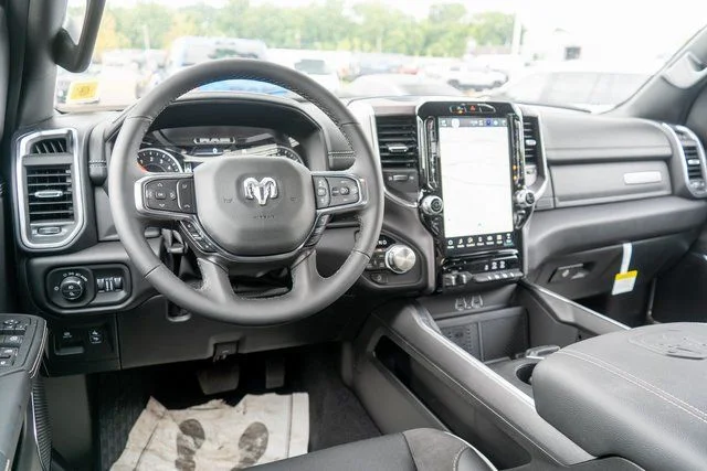 New 2026 Granite Crystal Metallic Clear-Coat Exterior Paint RAM Laramie image 10