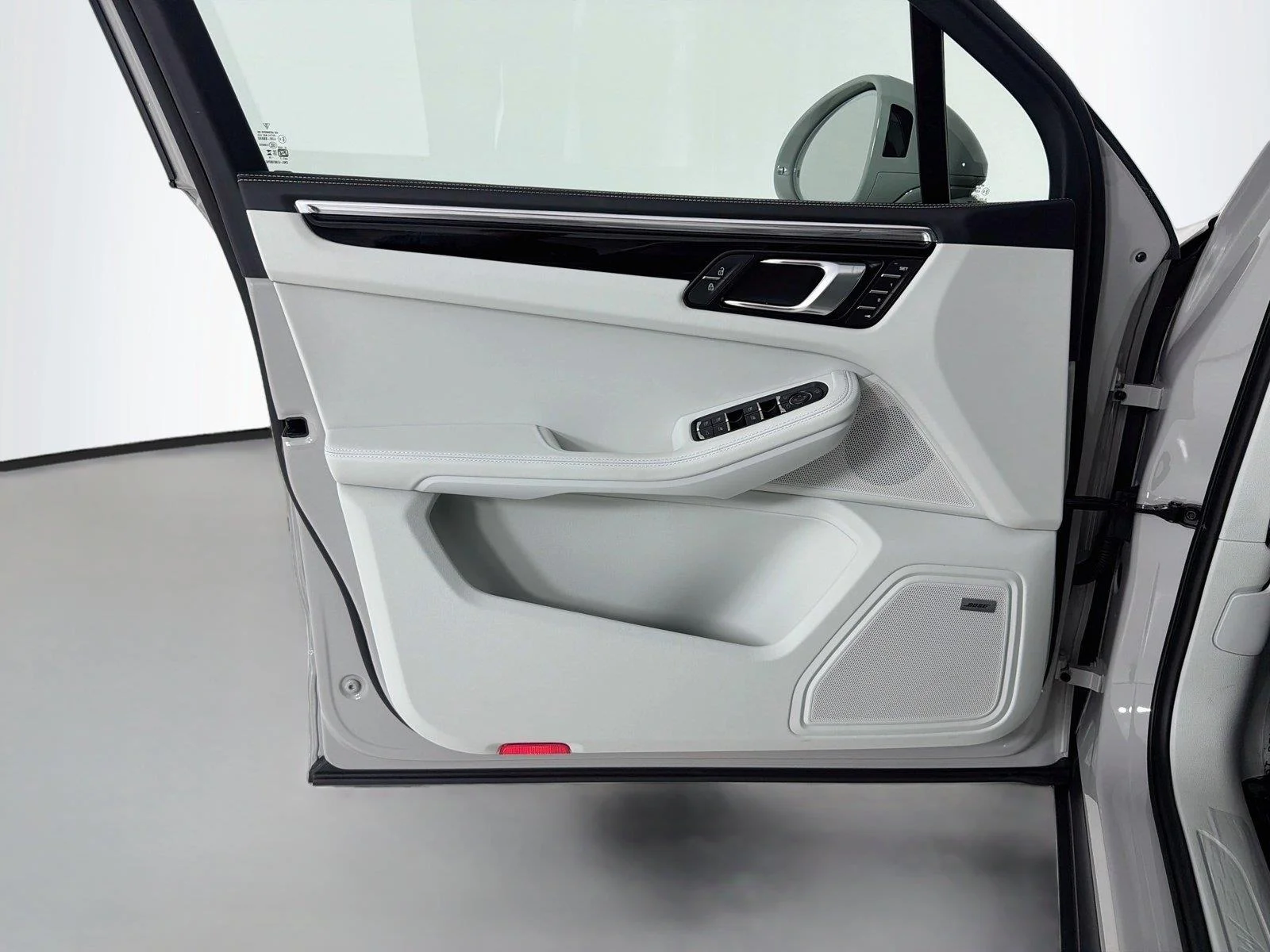 New 2026 Chalk Porsche  image 7