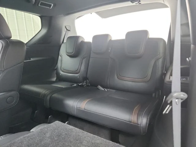 Used 2025 Black Nissan SL image 36