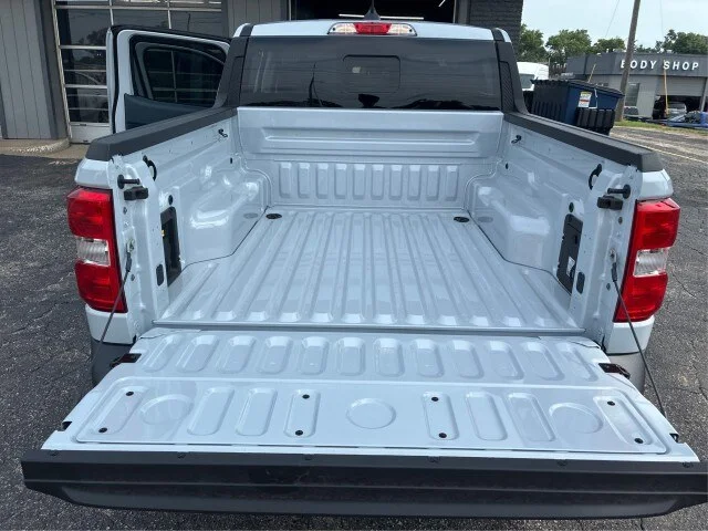 New 2026 Space White Metallic Ford XLT image 34