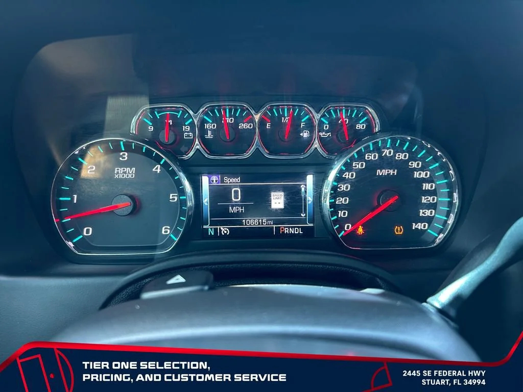 Used 2020 SILVER ICE METALLIC Chevrolet LT image 26