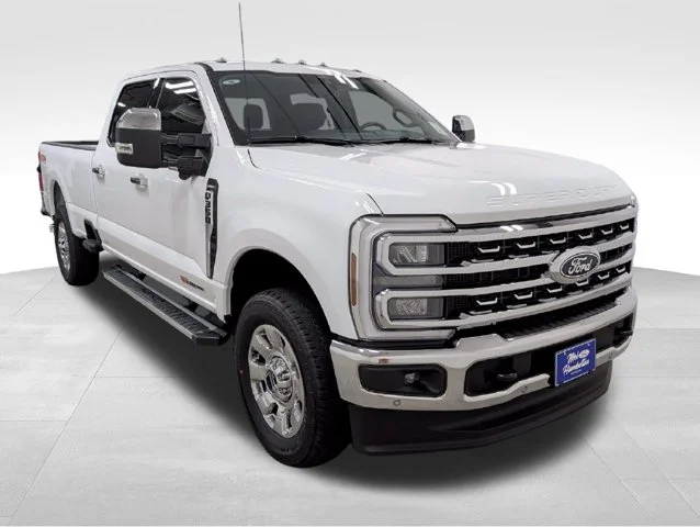 New 2027 Oxford White Ford F-350® Lariat® image 66