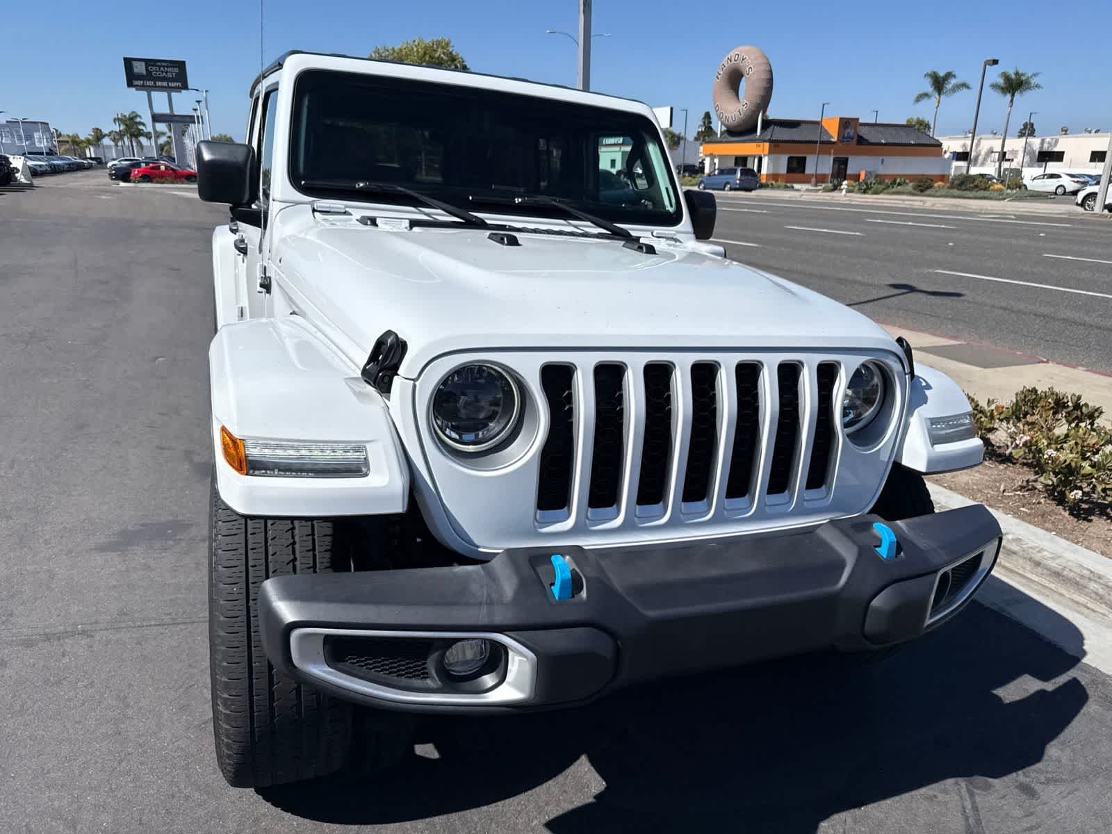Used 2023 Bright White Clearcoat Jeep Sahara image 6