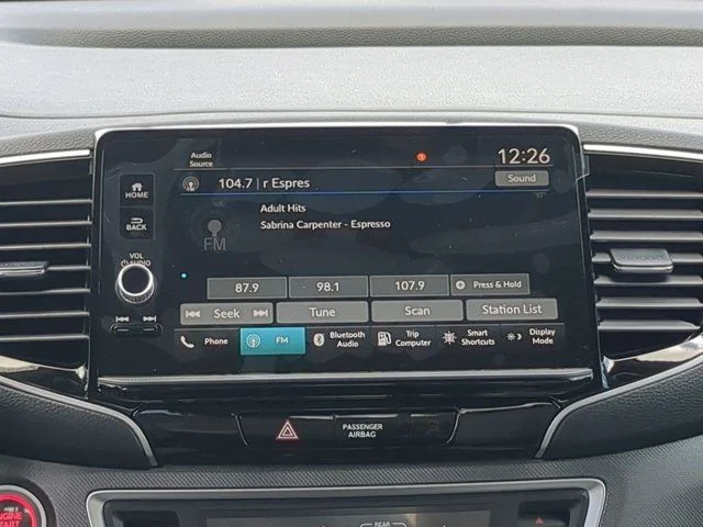New 2026 Platinum White Pearl Honda RTL image 16