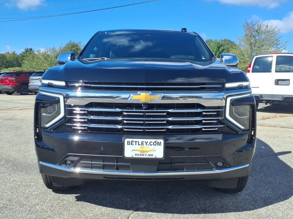 2026 Chevrolet Suburban Premier - Photo 8
