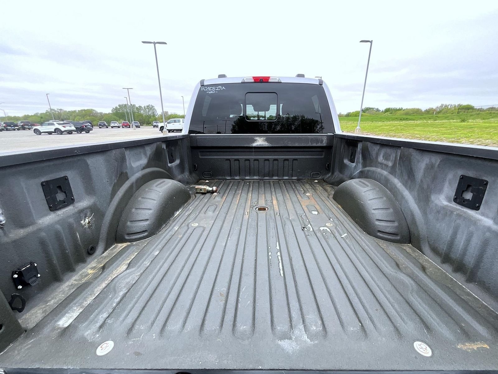 Used 2020 Silver Ford Lariat image 23