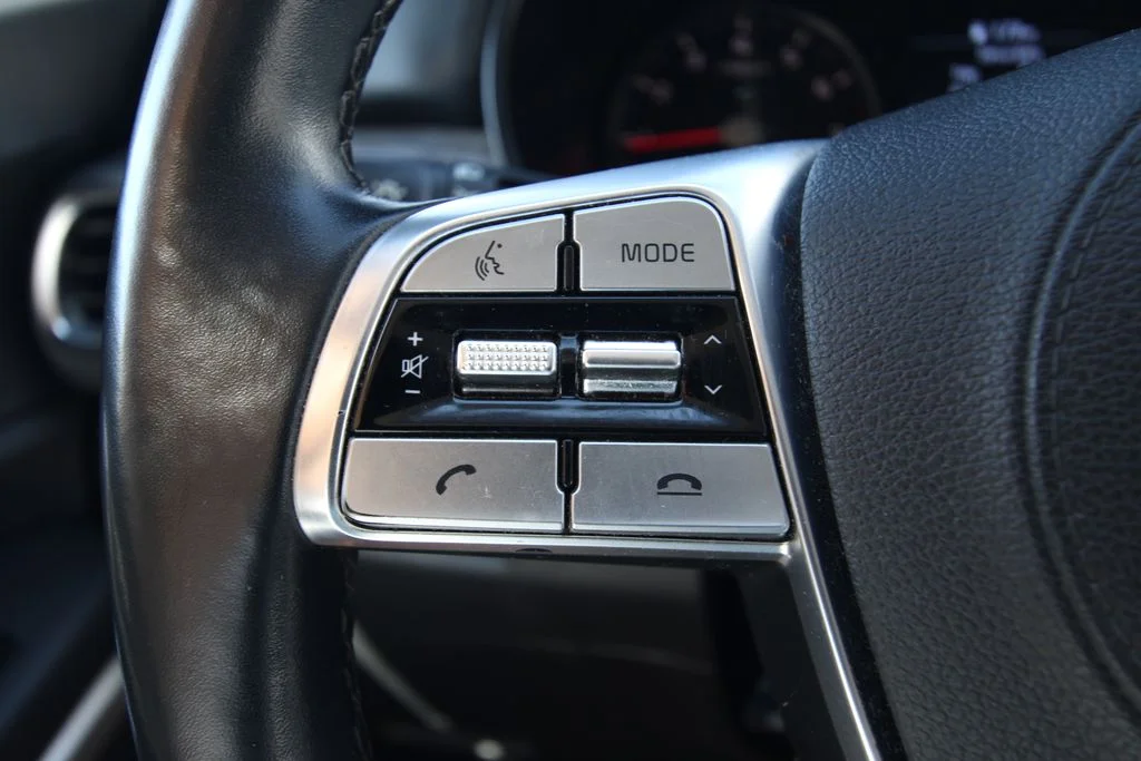 Used 2020 Gravity Gray Kia EX image 23