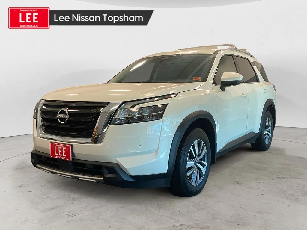 Used 2024 Pearl White Nissan SL image 1