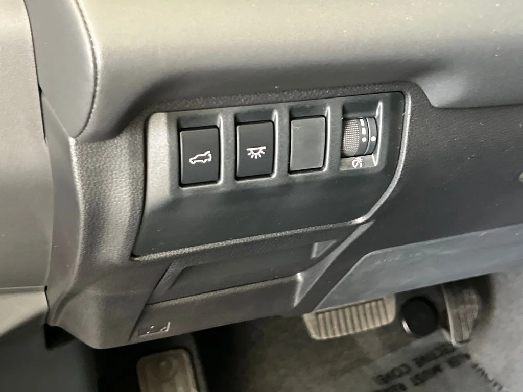 New 2026 CRYSTAL BLACK SILICA Subaru Touring 7-Passenger image 29