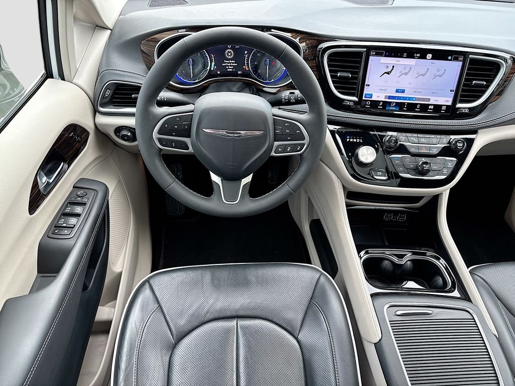 Used 2024 Chrysler Pacifica Limited with VIN 2C4RC1GG8RR112331 for sale in Rochester, Minnesota