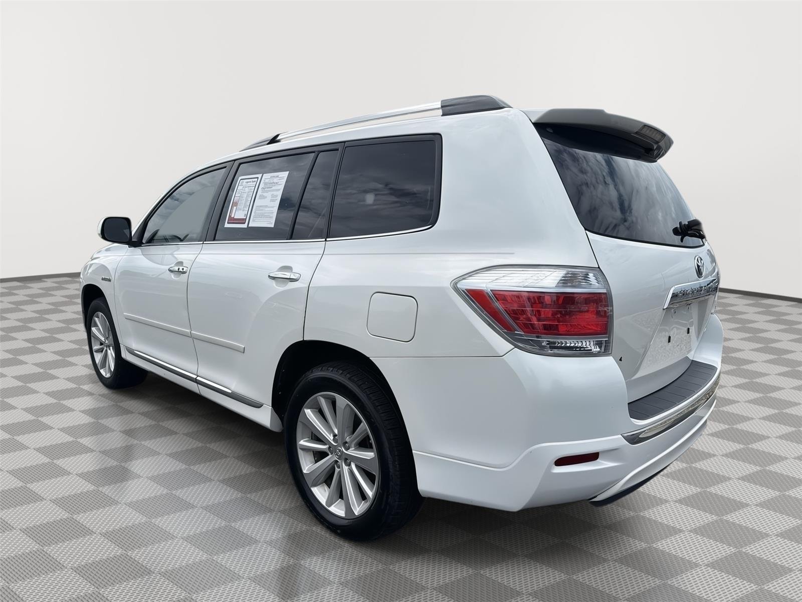 Used 2012 Blizzard Pearl Toyota Limited image 12