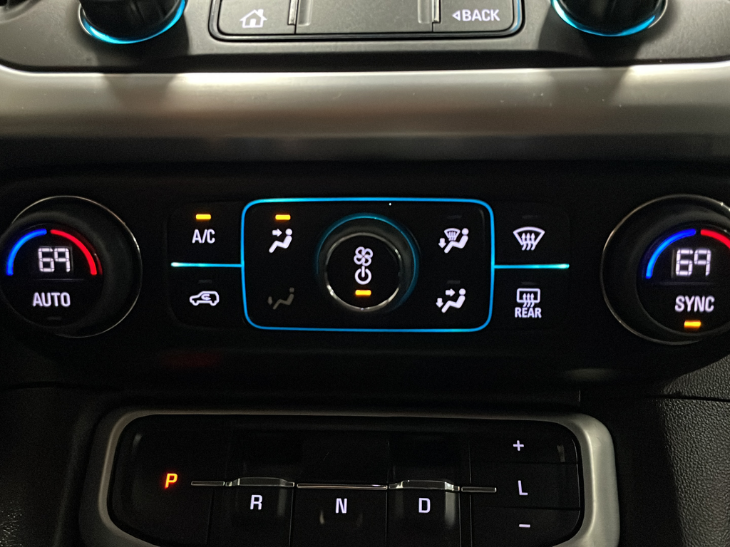 Used 2023 Silver GMC SLE image 21