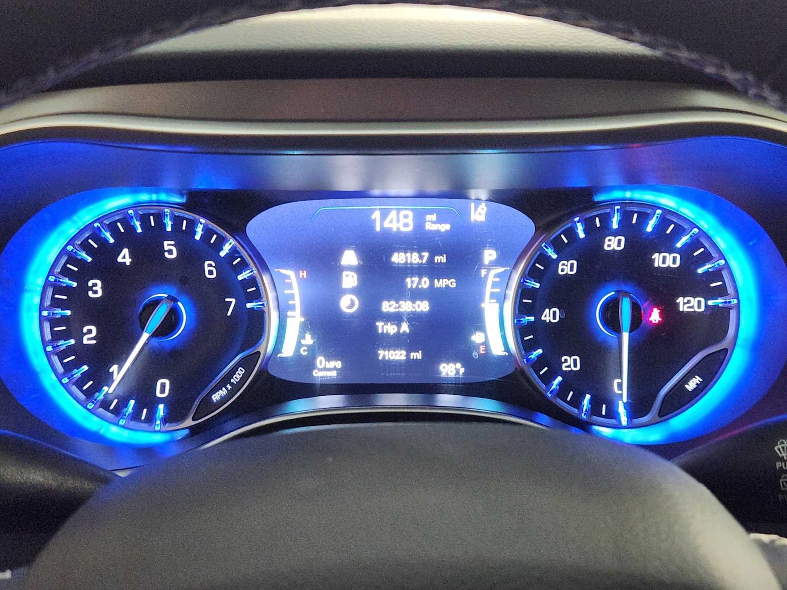 Used 2023 Brilliant Black Crystal Pearlcoat Chrysler Touring L image 16