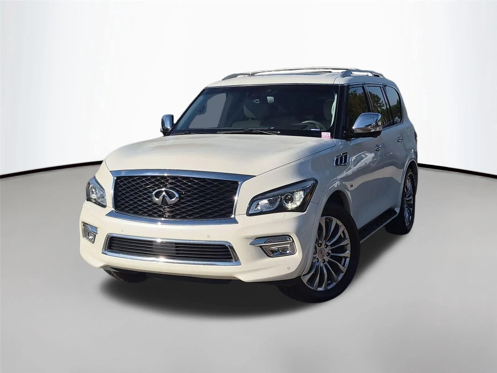 Used 2017 Majestic White INFINITI  image 1