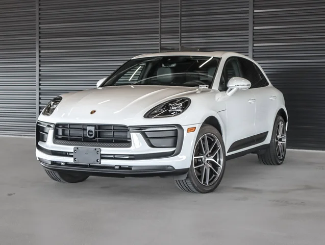 2026 Porsche Macan 