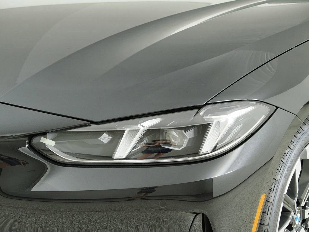 Used 2026 Black Sapphire Metallic BMW 430i xDrive image 18