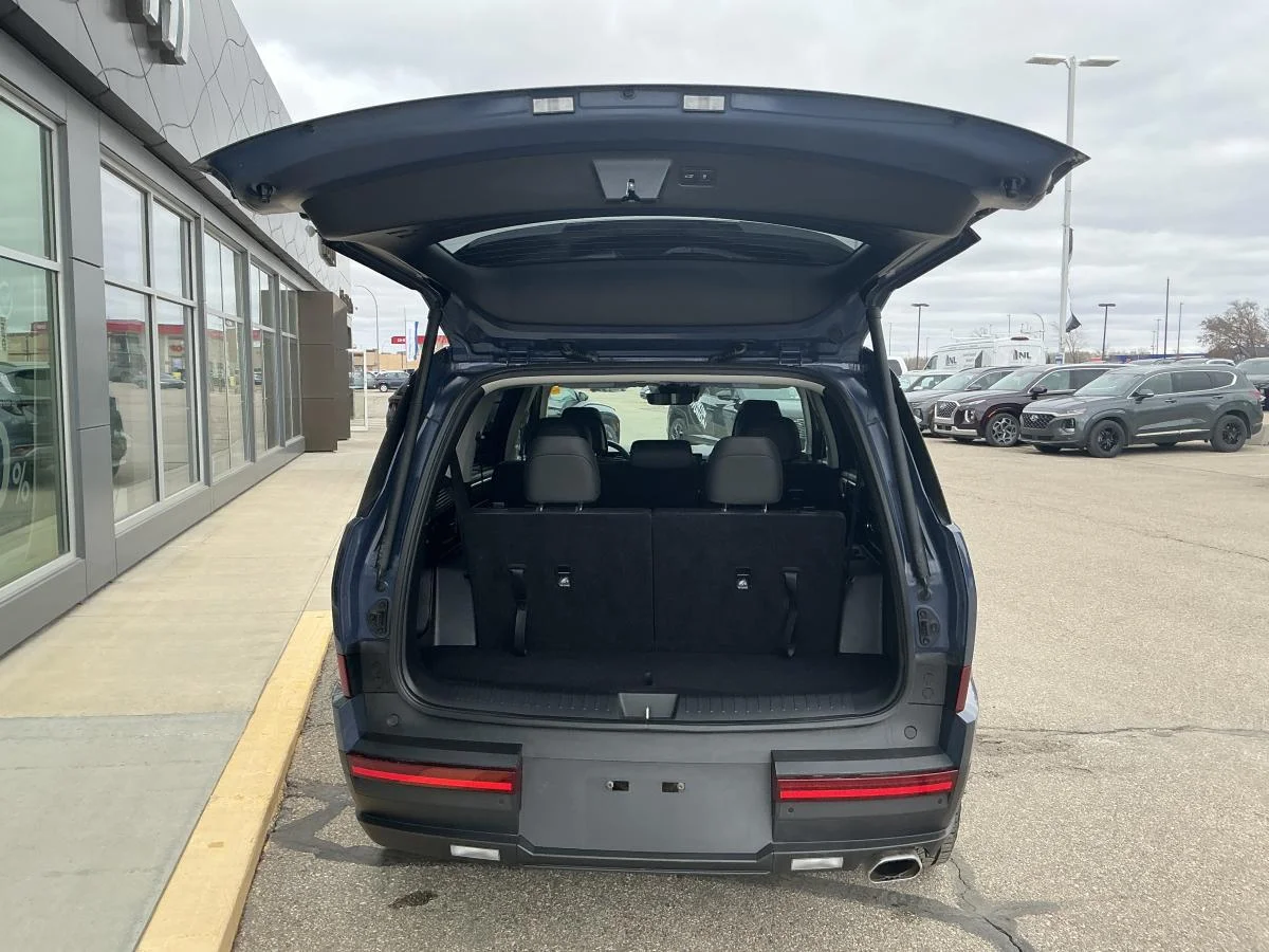 Used 2025 Blue Hyundai XRT image 40