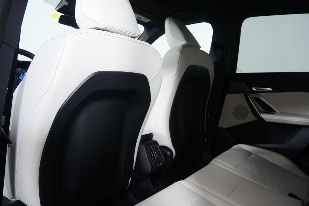 2026 BMW X1 28i - Photo 17