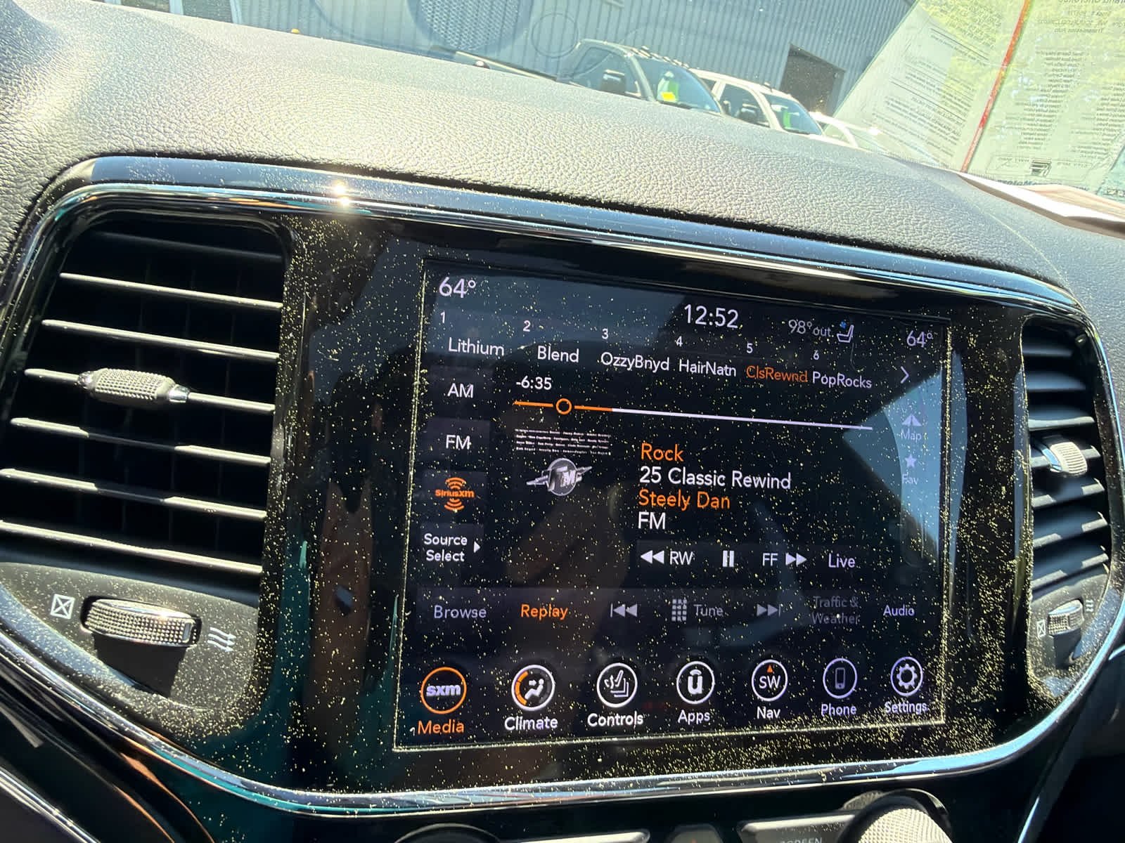 Used 2020 Granite Crystal Metallic Clearcoat Jeep Trailhawk image 34