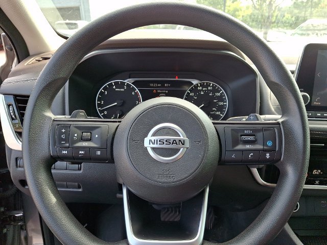 Used 2021 Gray Nissan SV image 19