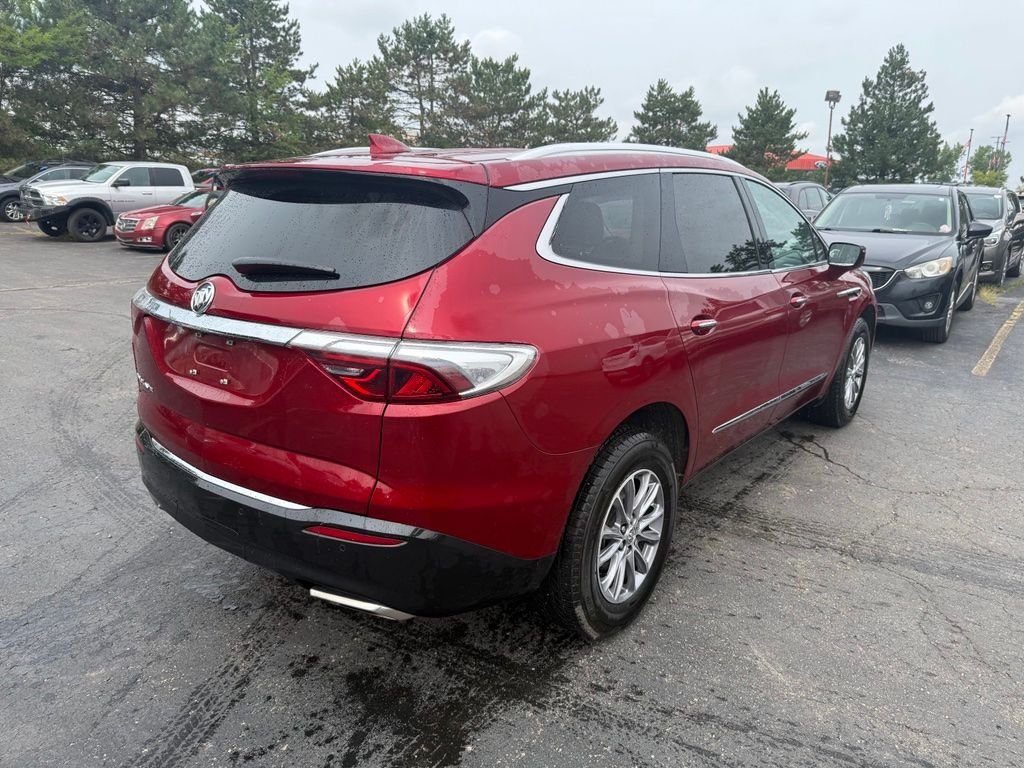 Used 2023 Red Buick Essence image 3