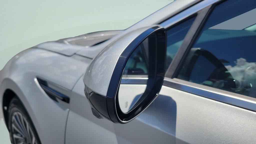 2025 Hyundai Sonata Hybrid Limited - Photo 26
