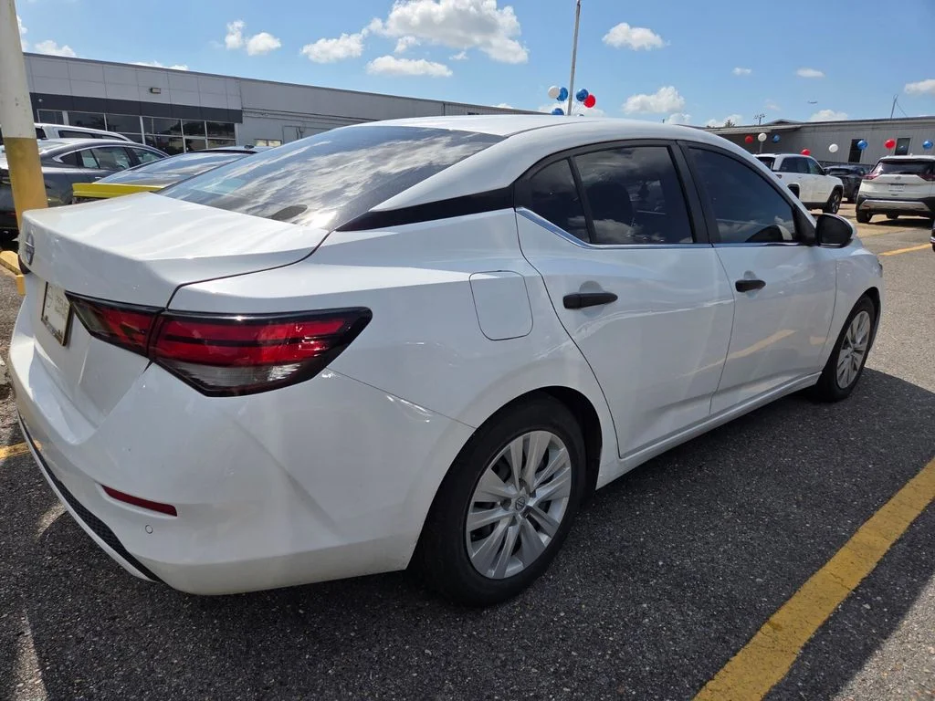 Used 2024 White Nissan S image 5