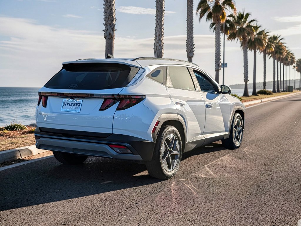 Used 2026 White Hyundai SEL image 5