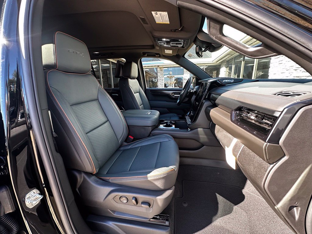 2026 GMC Yukon AT4 - Photo 15