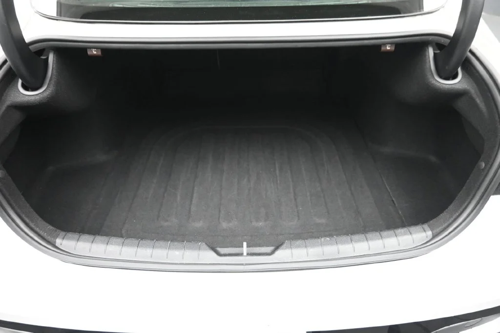 Certified Used 2024 White Hyundai SEL image 11