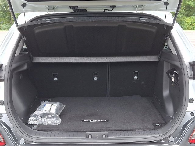 Used 2021 White Hyundai Limited image 30