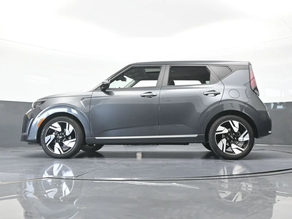 Used 2024 Gravity Gray Kia GT-Line image 53