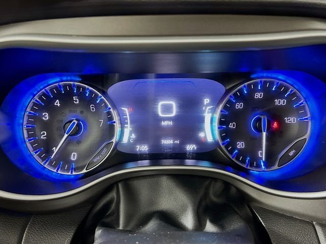 2024 Chrysler Pacifica Touring L - Photo 14