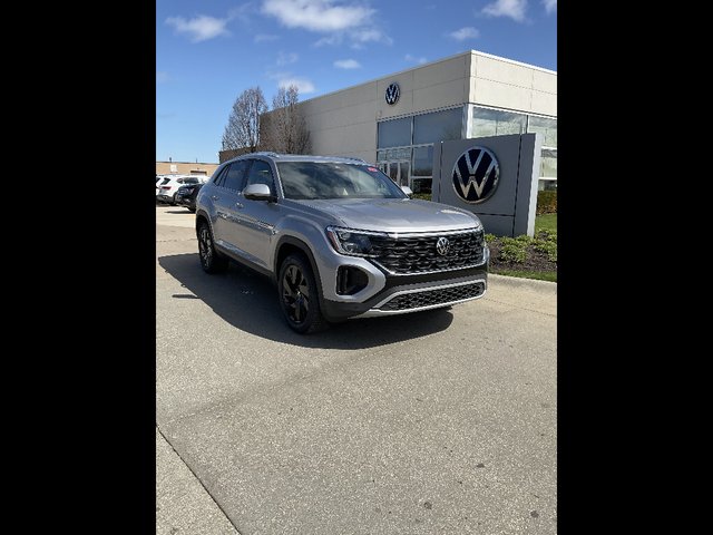 New 2026 Volkswagen Atlas Cross Sport SE 4Motion Sport Utility in