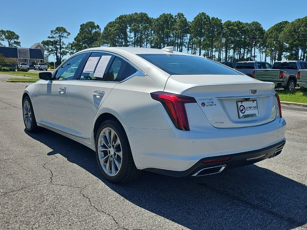 Used 2020 CRYSTAL WHITE TRICOAT Cadillac Premium Luxury image 8