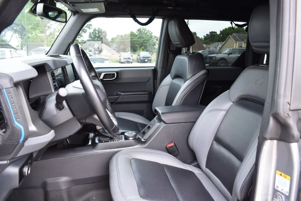 Used 2024 Silver Metallic Ford Black Diamond image 6
