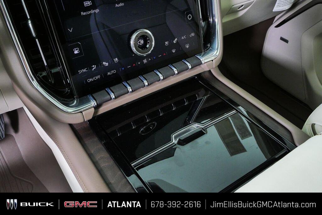 2026 GMC Yukon XL Denali - Photo 28