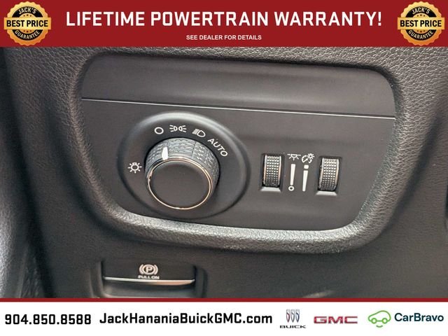 Used 2023 Silver Jeep Altitude image 27