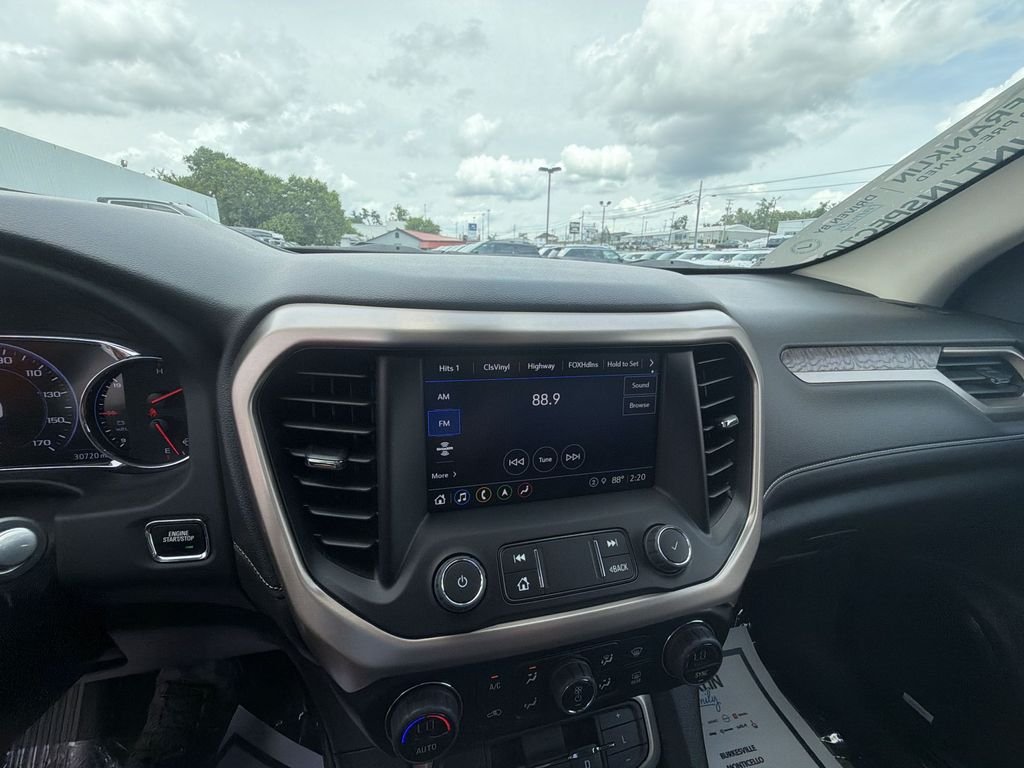 Used 2023 White GMC Denali image 16