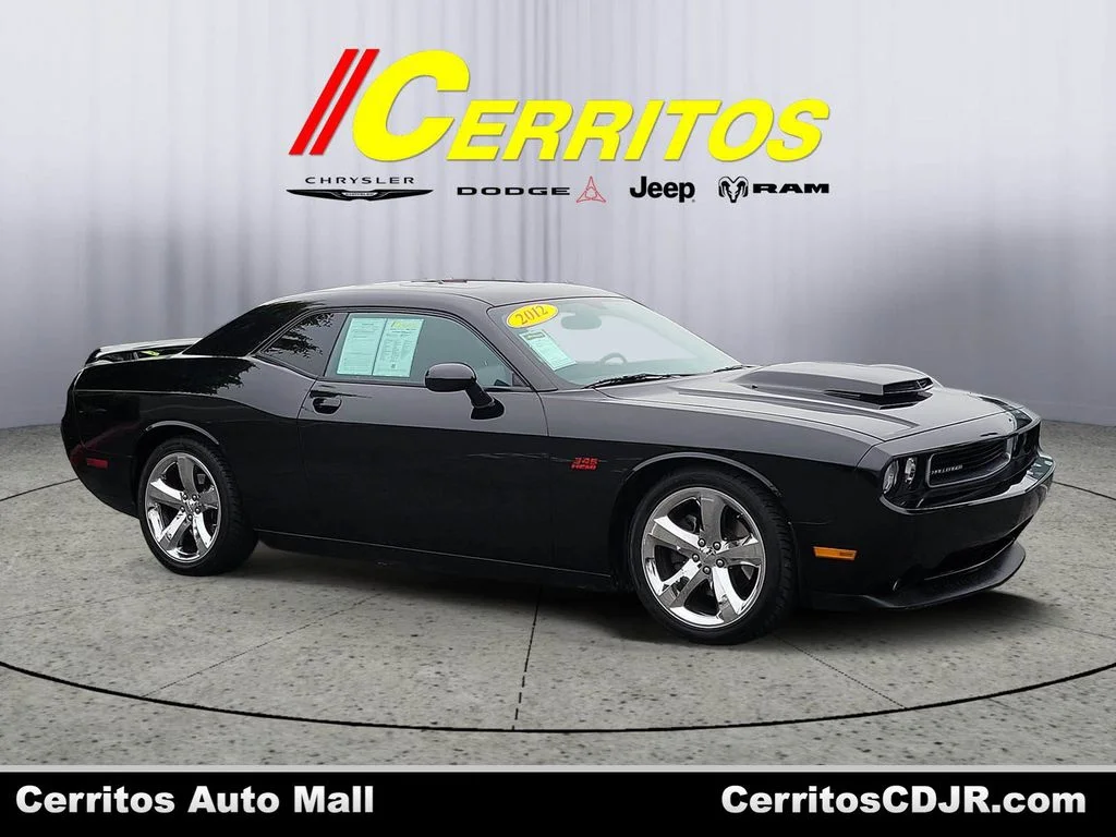 2012 Dodge Challenger R/T's photo