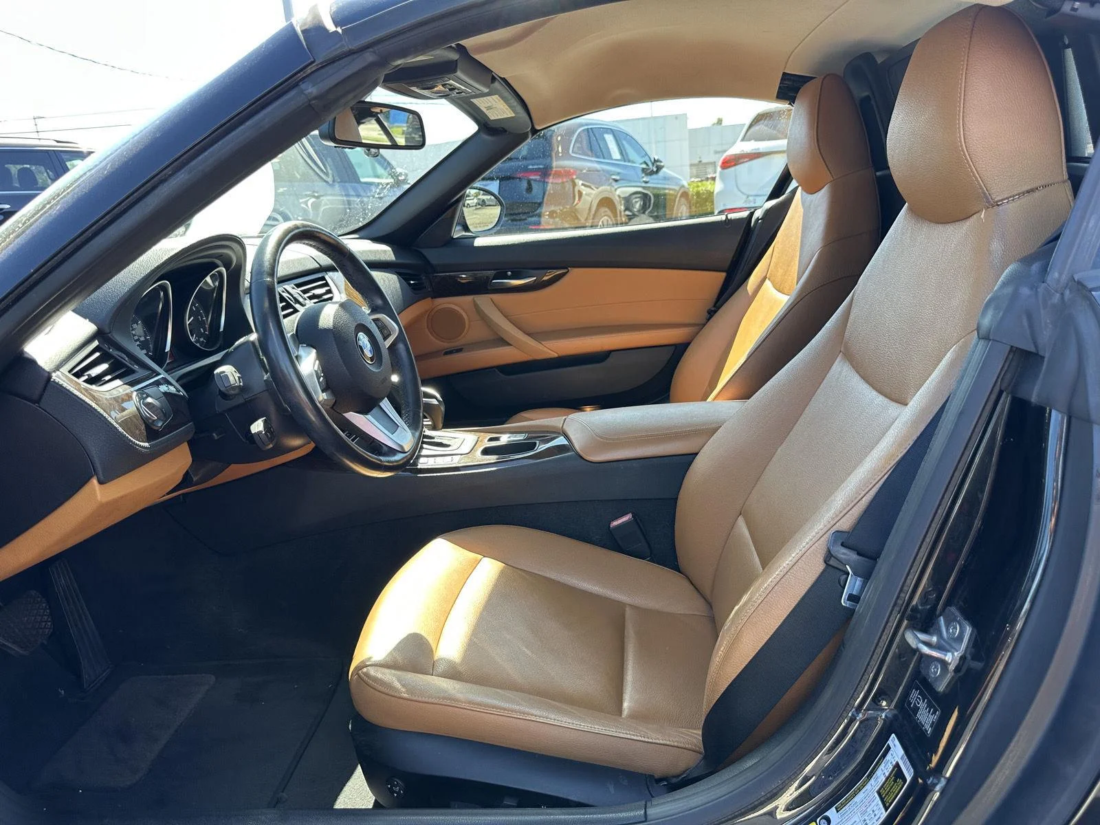 Used 2011 Black Sapphire Metallic BMW sDrive30i image 9