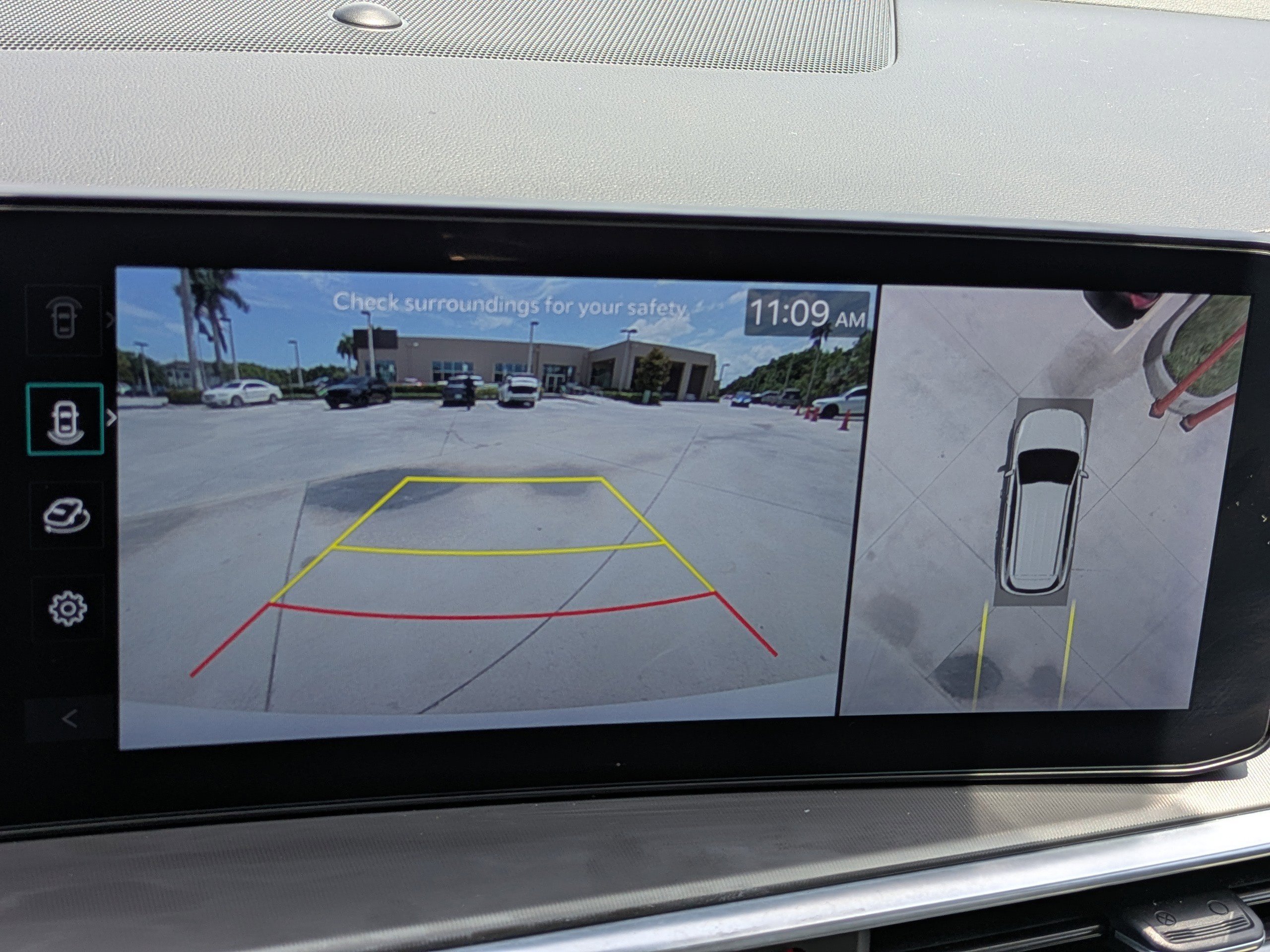 2025 Kia Sorento SX - Photo 22