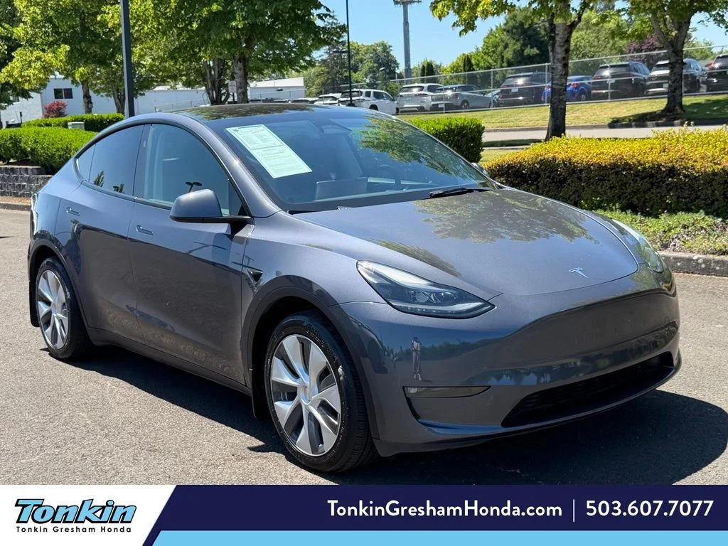 Used 2023 Midnight Silver Metallic Tesla Long Range image 1