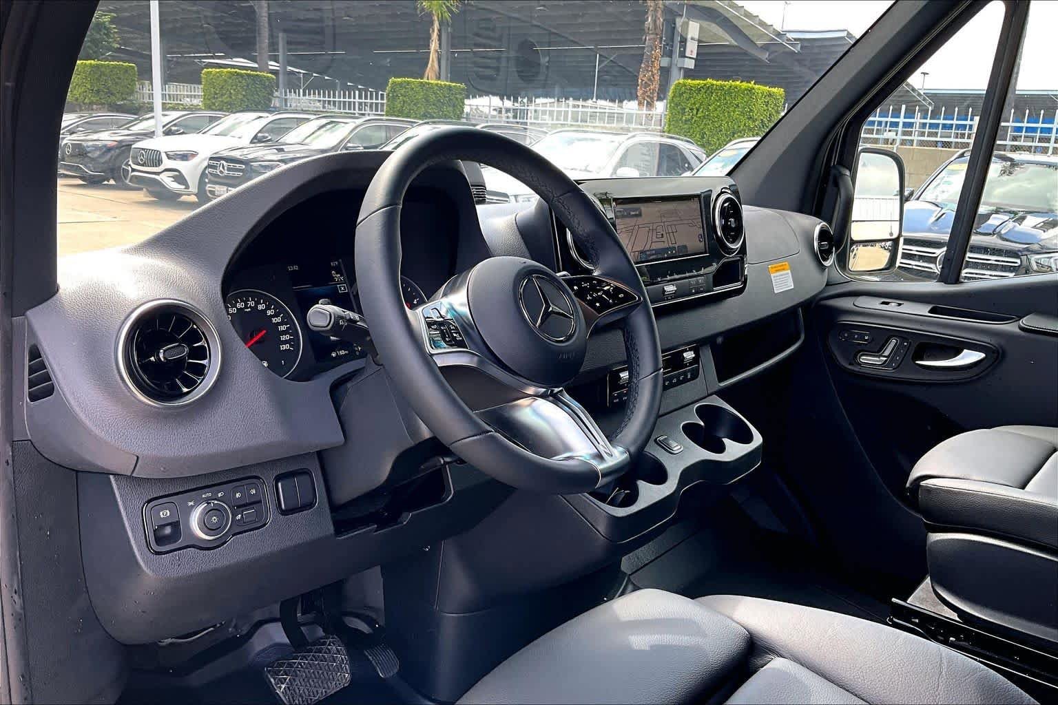 2025 Mercedes-Benz Sprinter Passenger Van Base - Photo 43