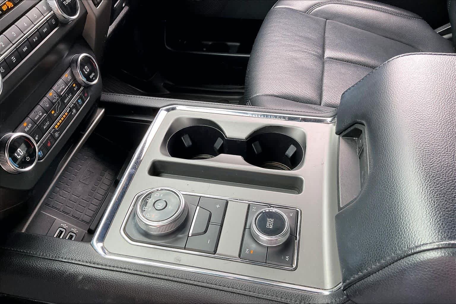 Used 2019 Agate Black Metallic Ford XLT image 13