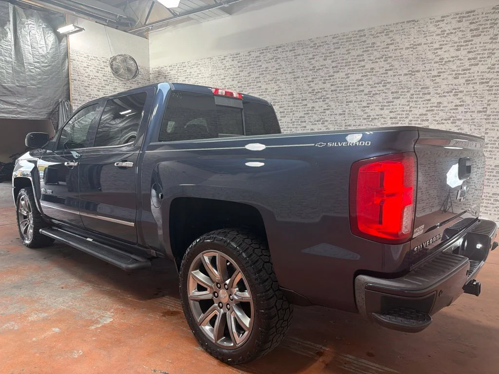Used 2018 Centennial Blue Metallic Chevrolet LTZ image 5