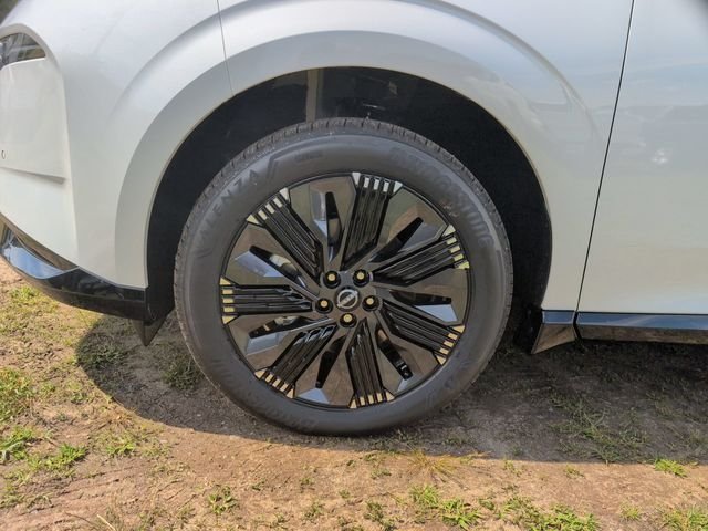 New 2026 Everest White Pearl TriCoat Nissan Platinum image 9